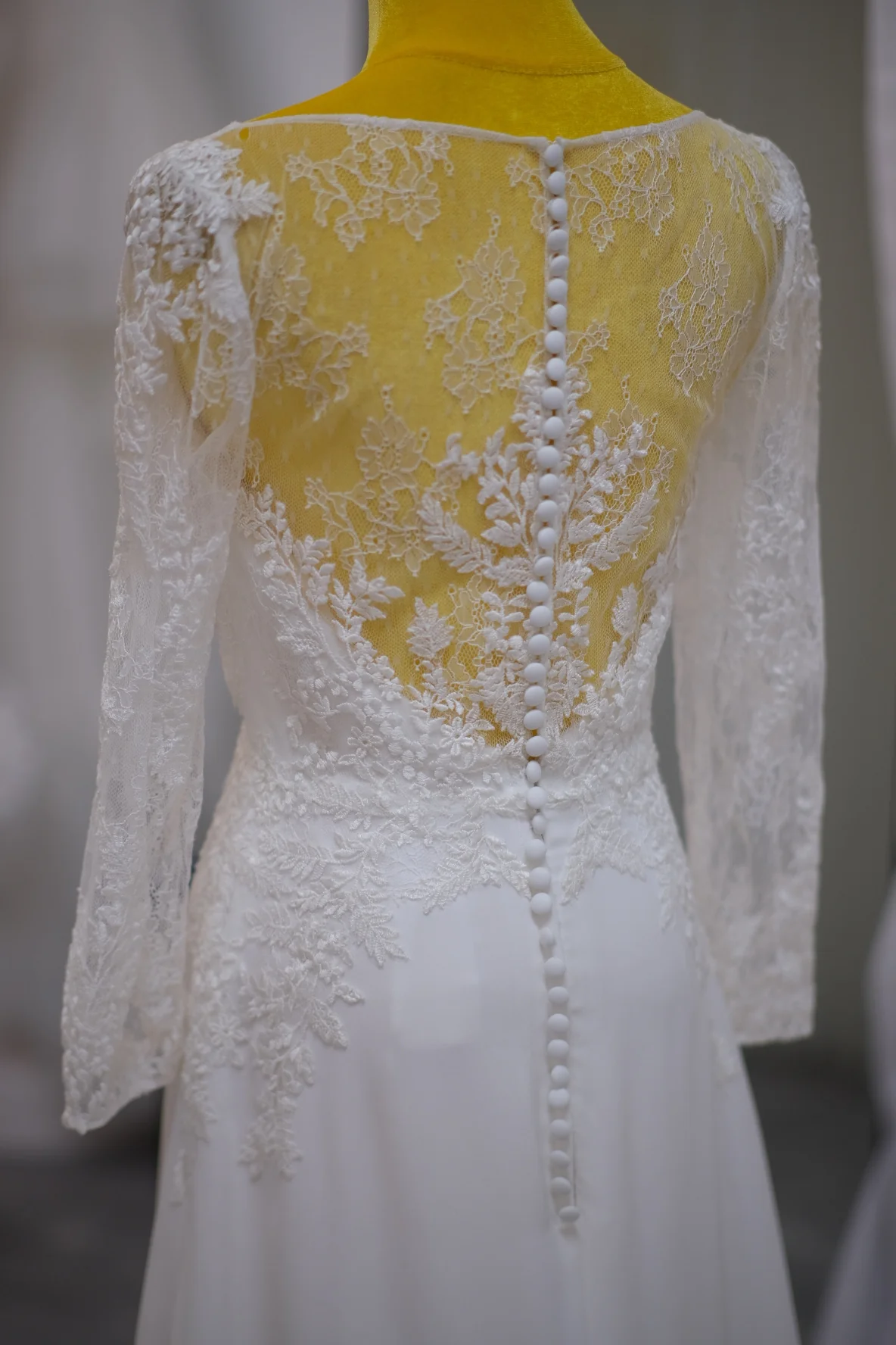 BG-WED-AME-10081 WEDDING GOWN PREMIUM FABRIC HALF LACE SIZE M BUST 88 WAIST 67-68 - Image 8