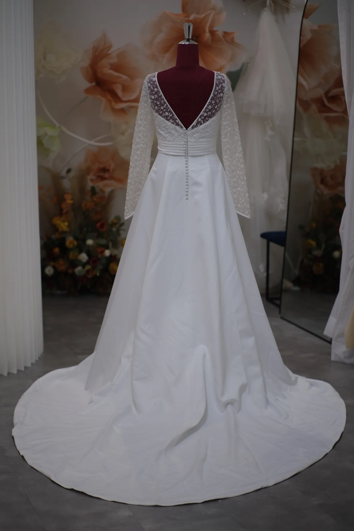 BG-WED-AME-10086 WEDDING GOWN PREMIUM FABRIC HALF LACE SIZE XL BUST 90 WAIST 74 - Image 2
