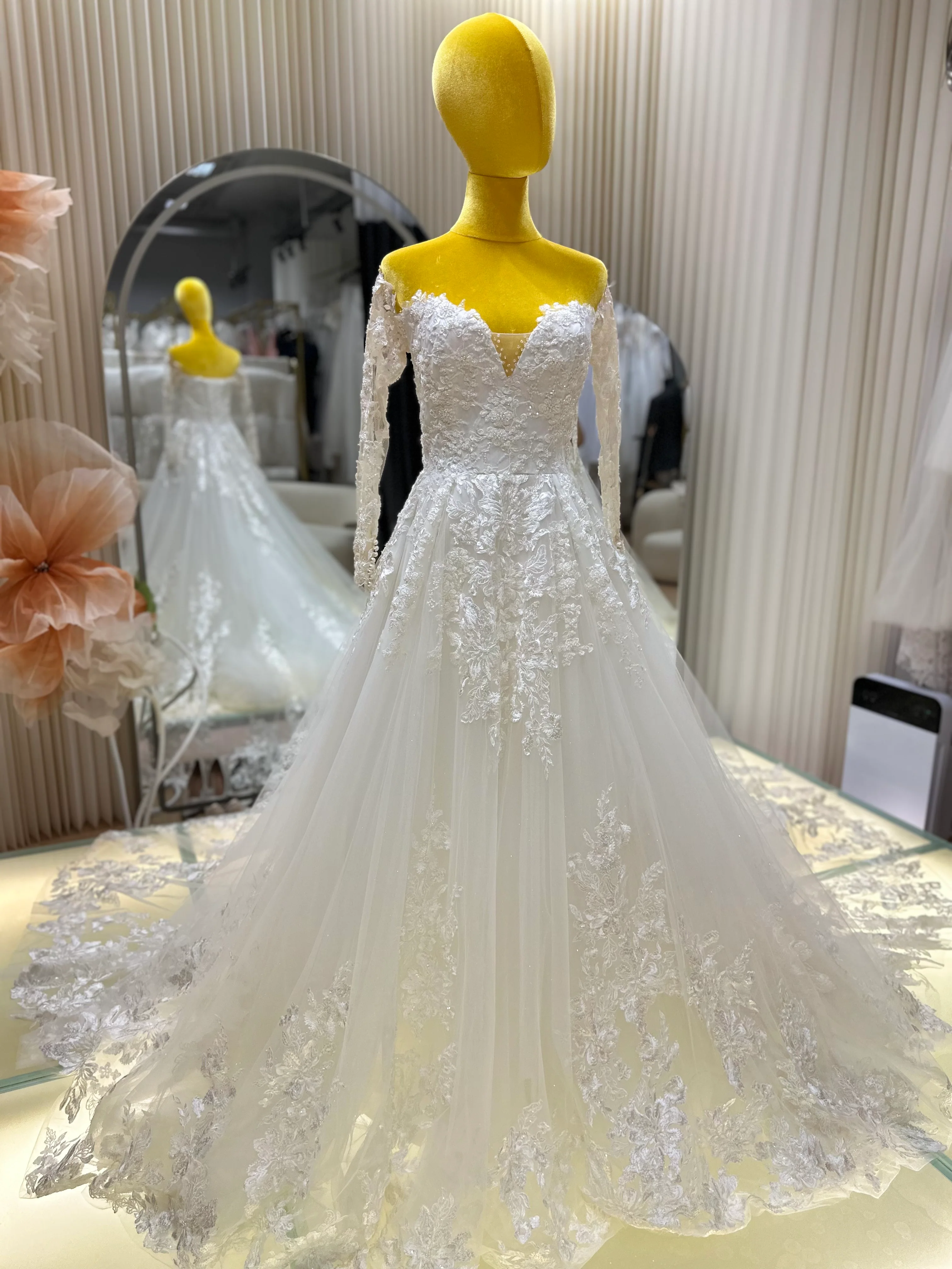 BG-WED-AME-10118 WEDDING GOWN LUX FABRIC FULL LACE SIZE XS-XL BUST 78-94 WAIST 66-76 - Image 6