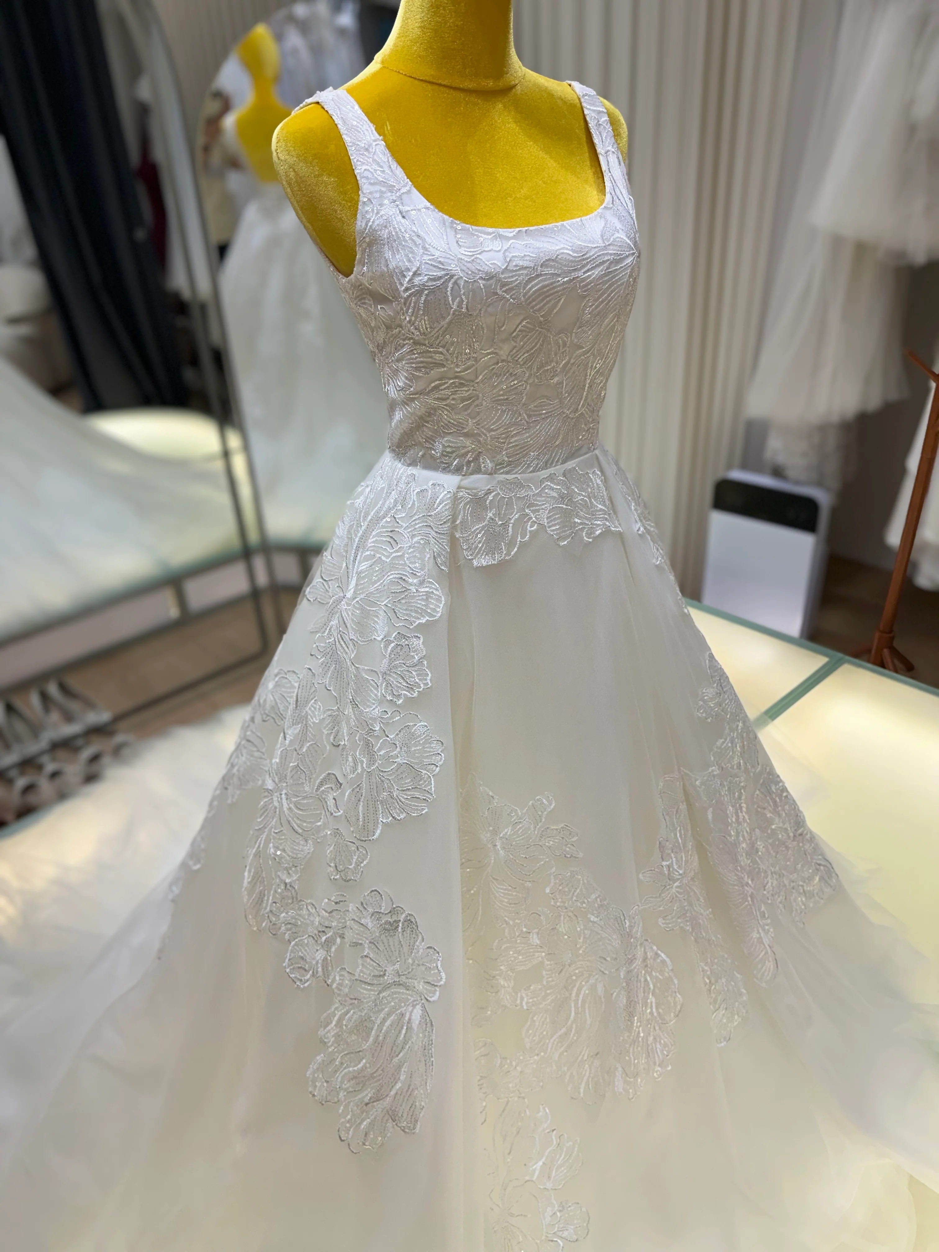 BG-WED-AME-10128 WEDDING GOWN LUX FABRIC FULL LACE SIZE XS-L BUST 78-90 WAIST 64-72 - Image 8