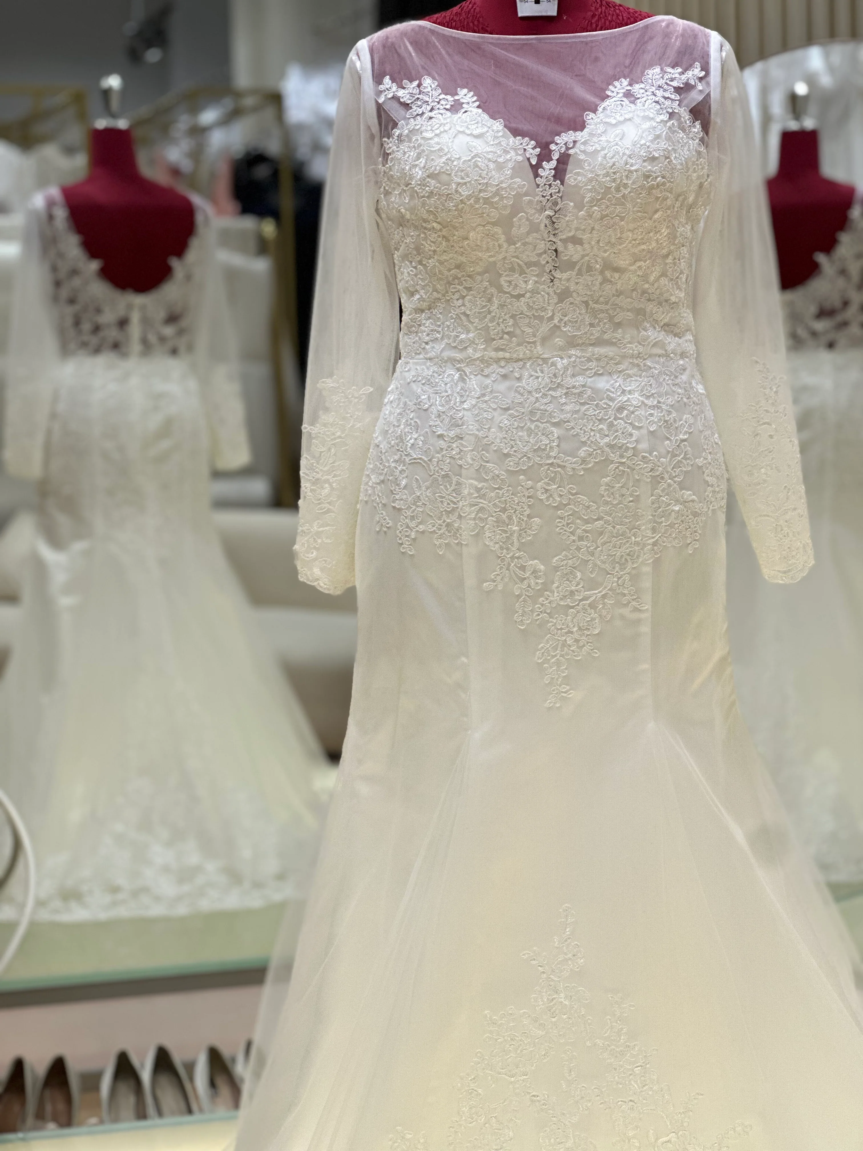 BG-WED-AME-10138 WEDDING GOWN PREMIUM FABRIC FULL LACE SIZE 3XL BUST 100 WAIST 84 - Image 5
