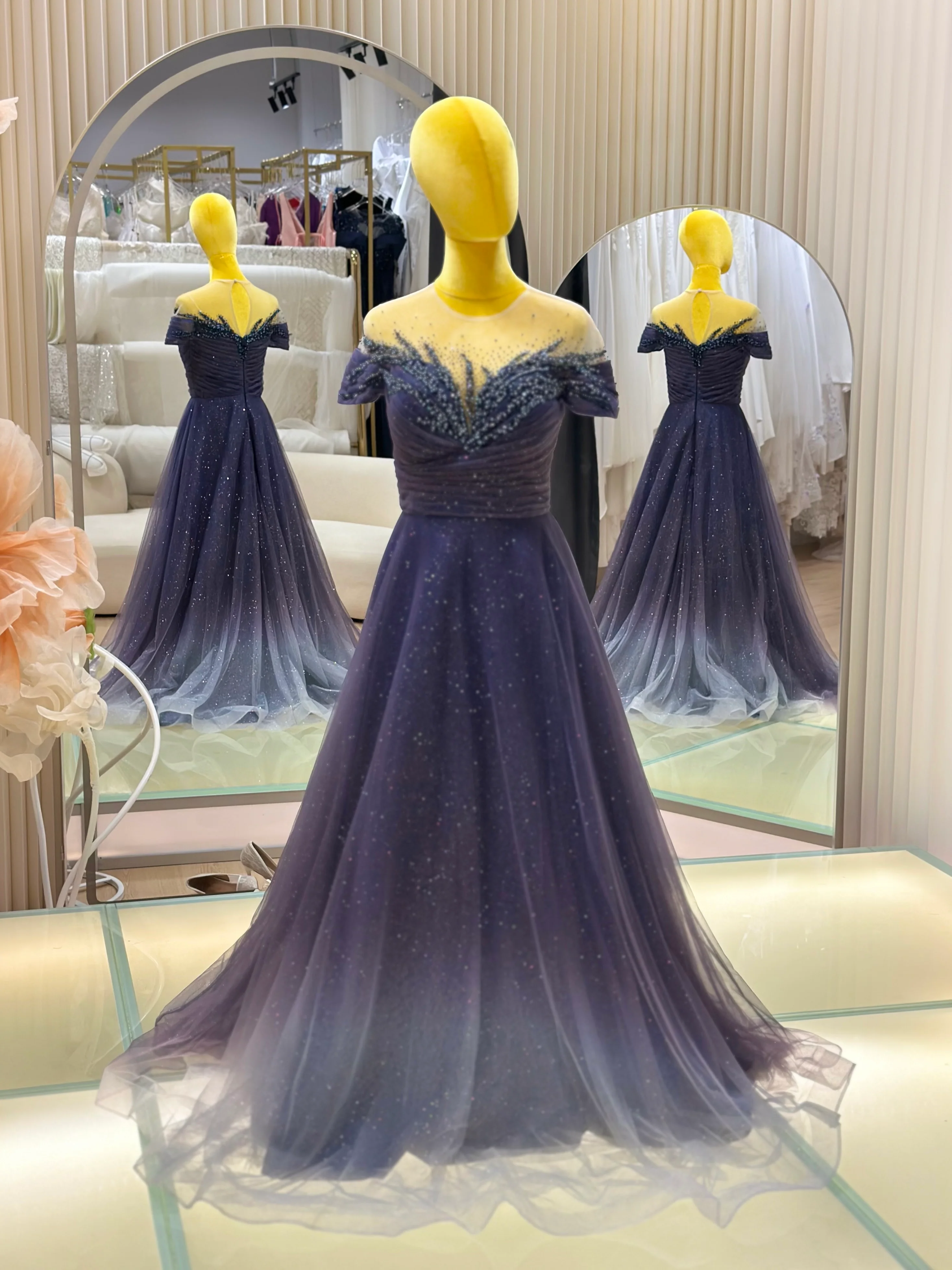 EG-AME-10006 EVENING GOWN PREMIUM FABRIC HALF LACE WITH BEADS SIZE XL BUST 93 WAIST 77 - Image 2