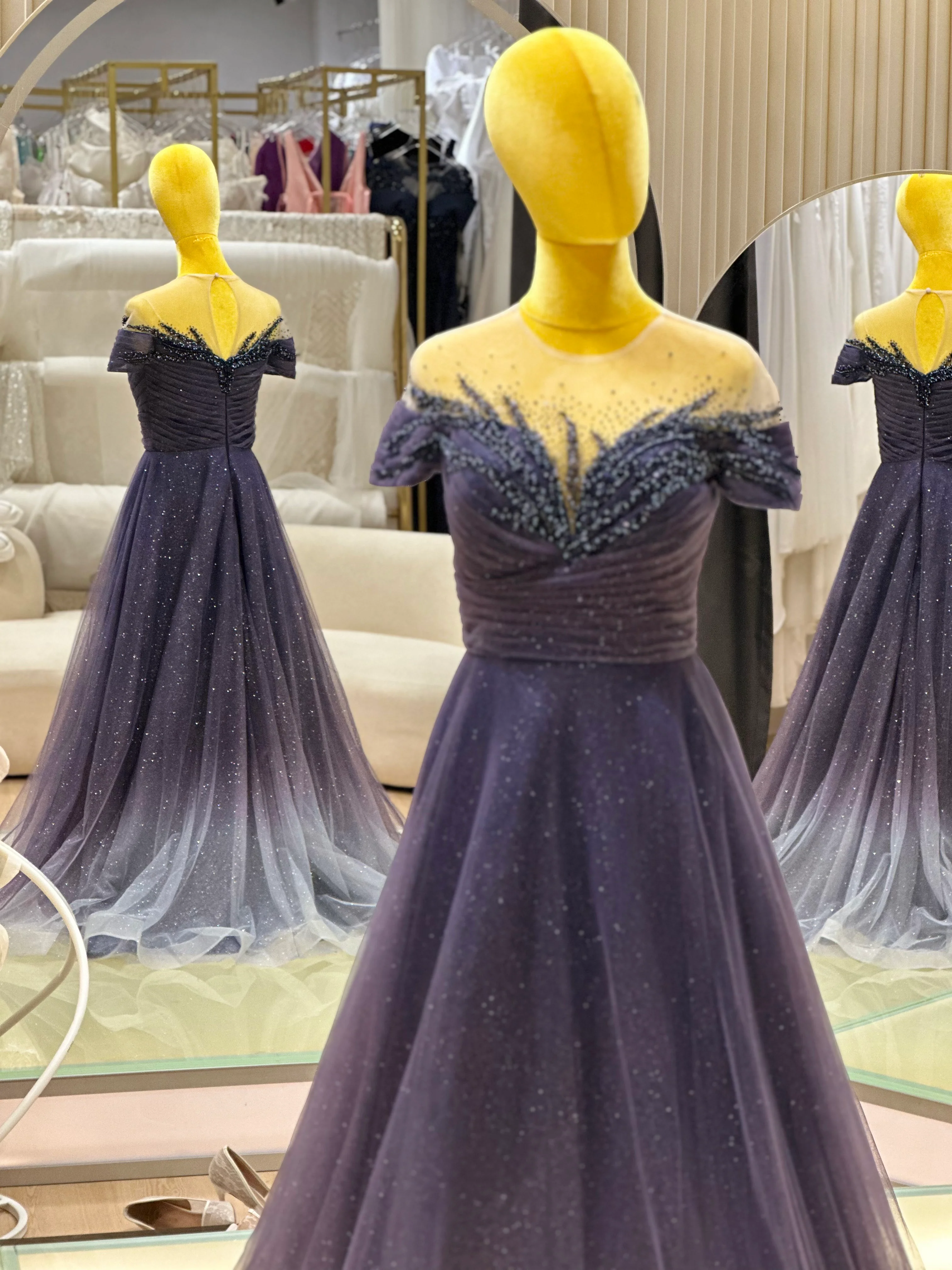 EG-AME-10006 EVENING GOWN PREMIUM FABRIC HALF LACE WITH BEADS SIZE XL BUST 93 WAIST 77 - Image 4