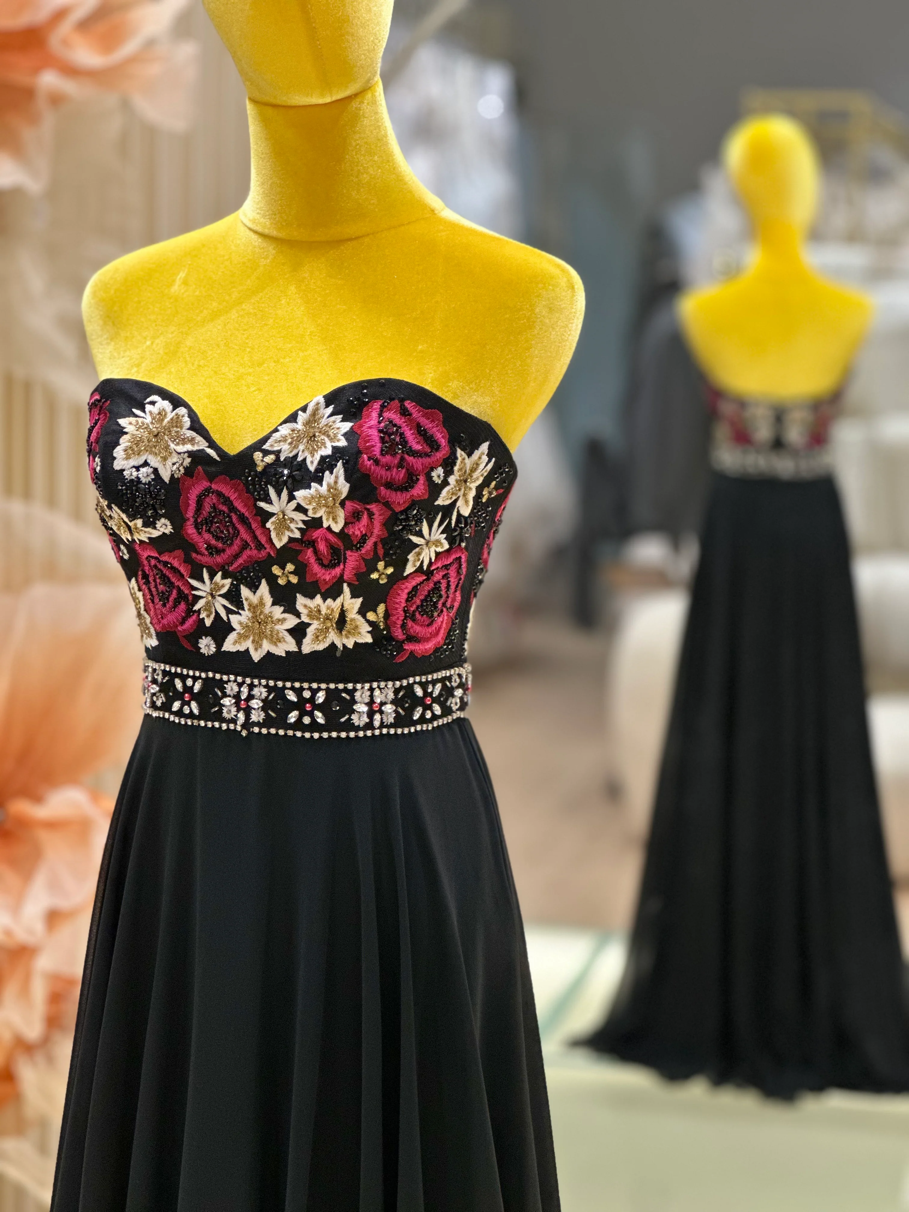 EG-AME-10009 EVENING GOWN PREMIUM FABRIC WITH BEADS SIZE L BUST 88 WAIST 72 - Image 5