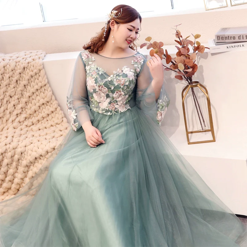Elegant Green Evening Dress - Image 6