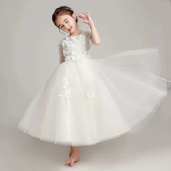 Elegant Long Sleeve Princess Wedding Dress for Piano Performance - Image 10