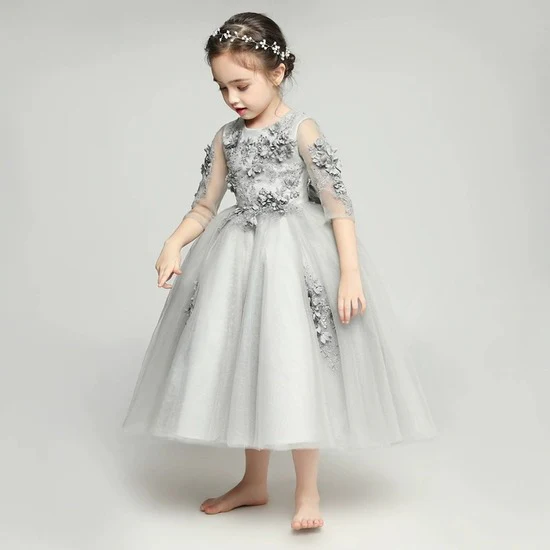 Elegant Long Sleeve Princess Wedding Dress for Piano Performance - Image 18