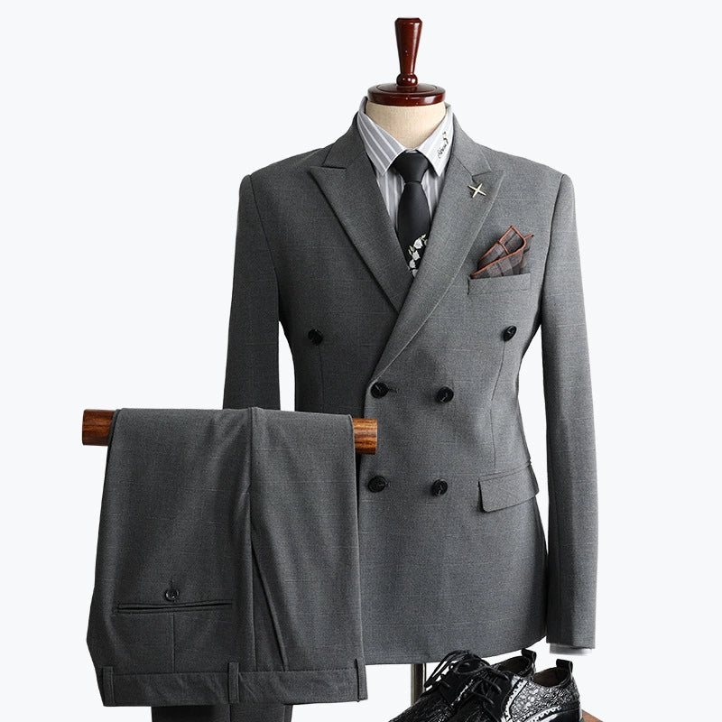 Elegant Men's 3 Piece Suit Set - Image 3
