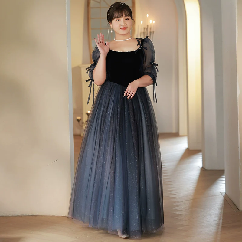 Elegant Piano Performance Costume - Image 6