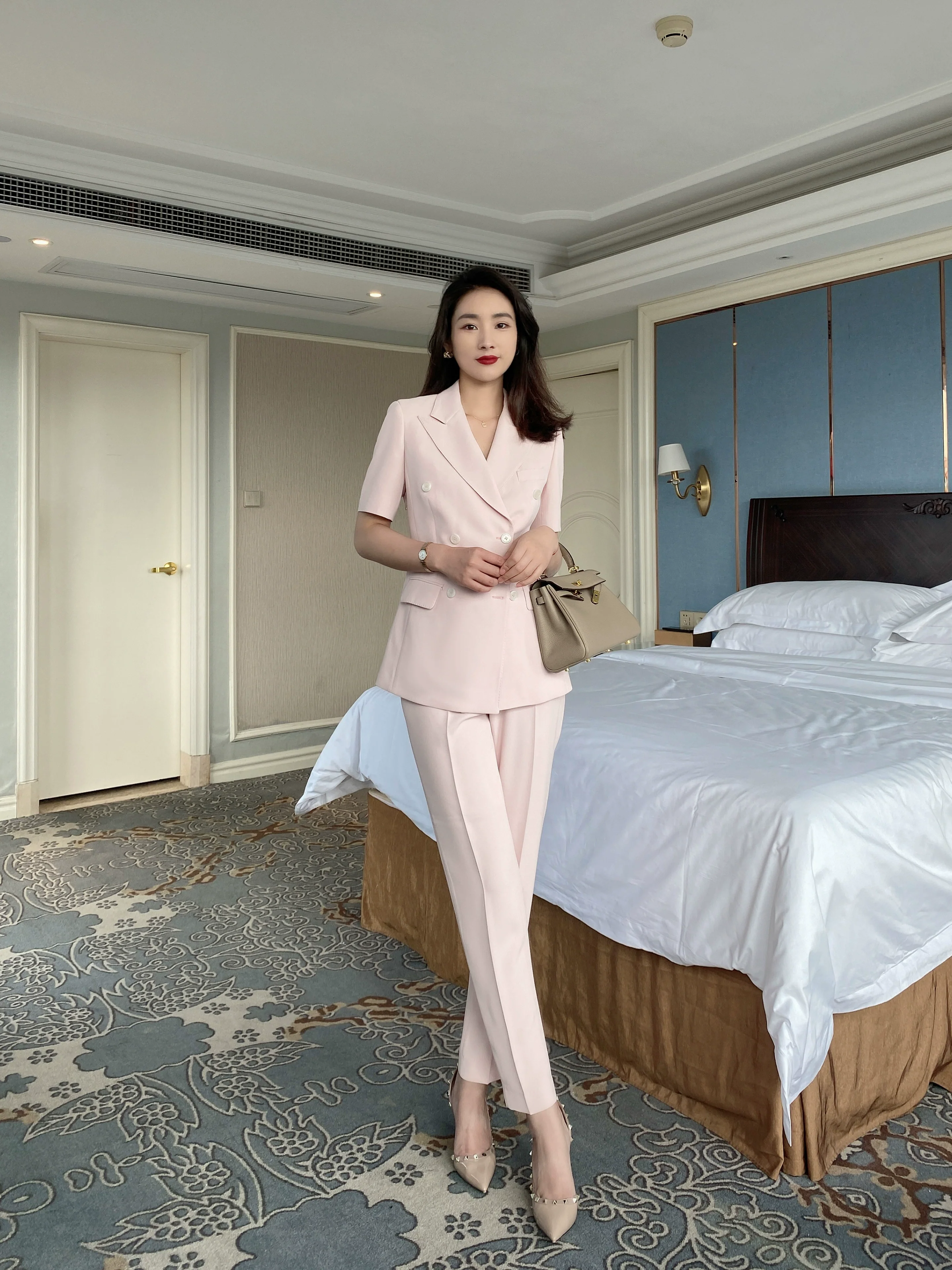 Elegant White Pearl Polyester Summer Suit Jacket with Short Sleeve - Image 4