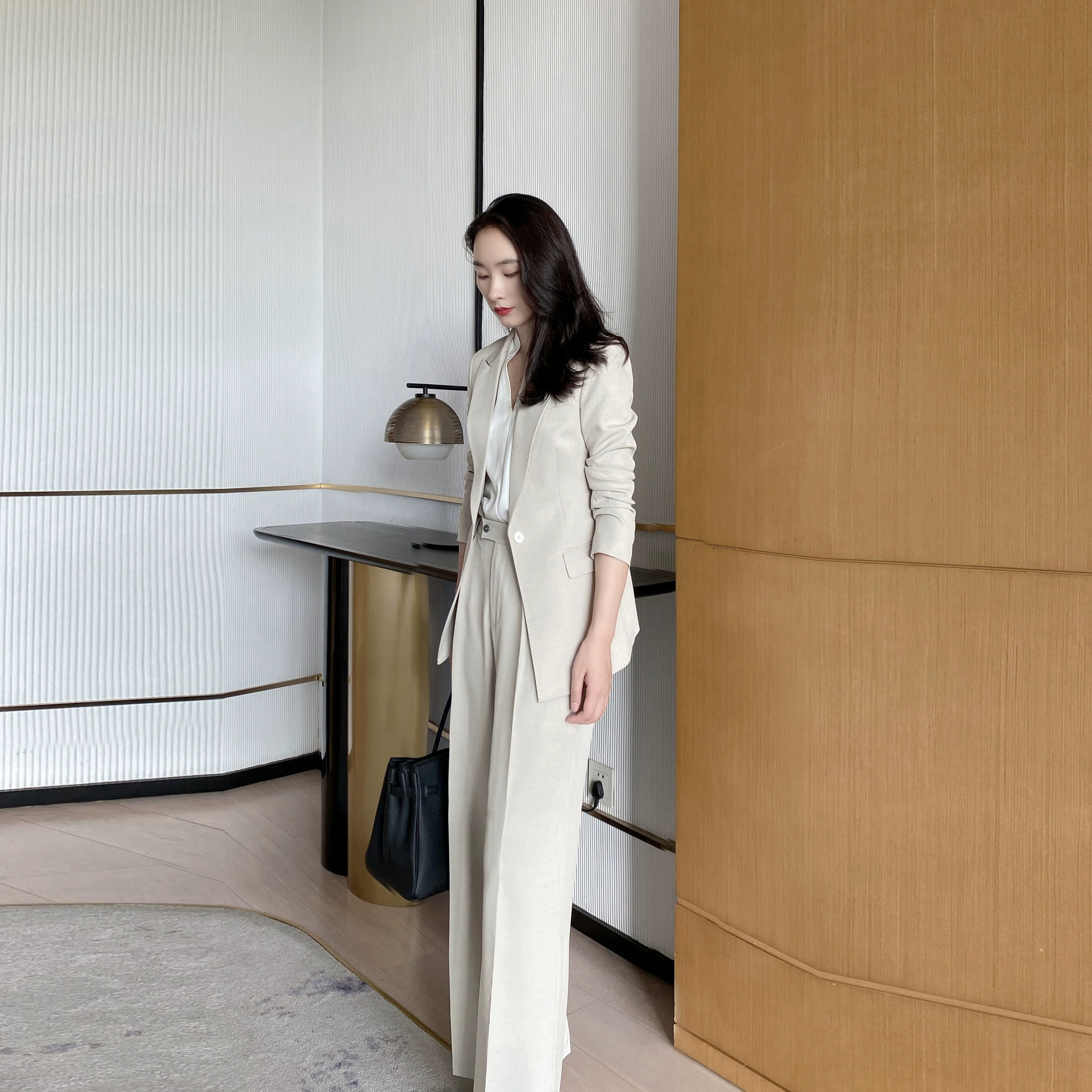 Fish Belly White Loose-Fit Autumn Women's Suit Set - Image 3