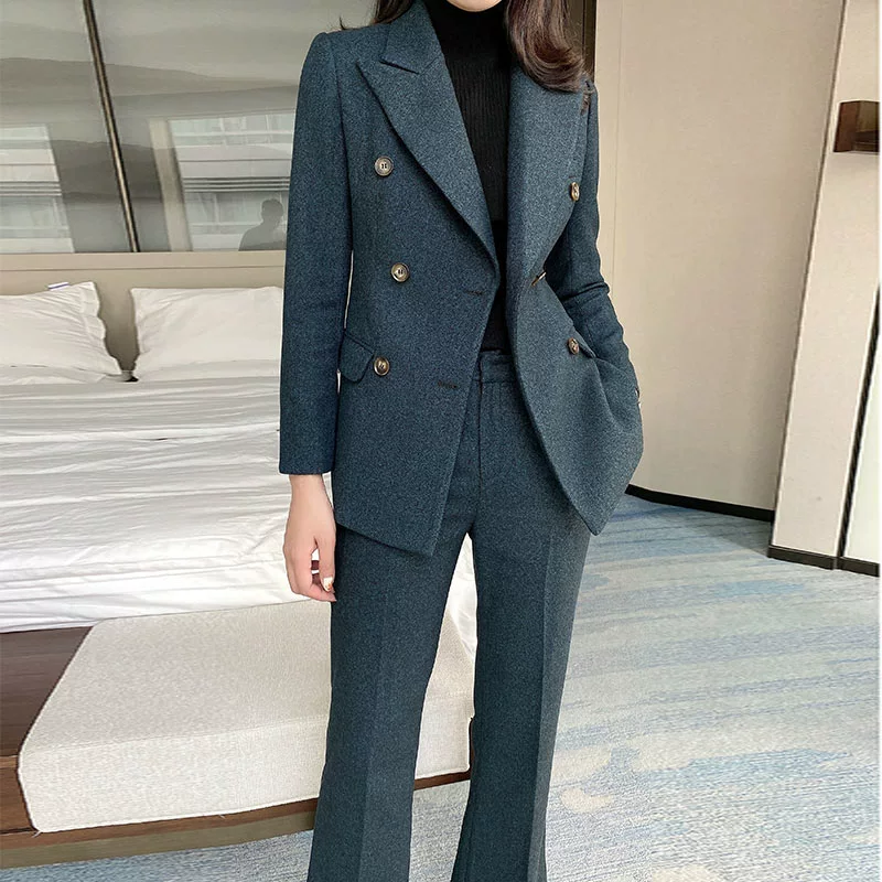 Indigo Woolen Women's Suit with Flared Trousers - Image 6