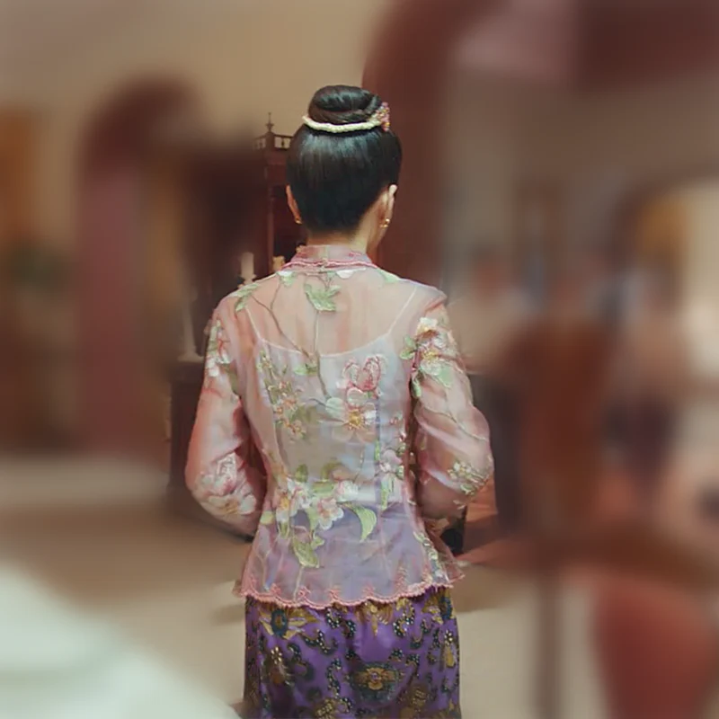 Nyonya Embroidered Top - Image 2