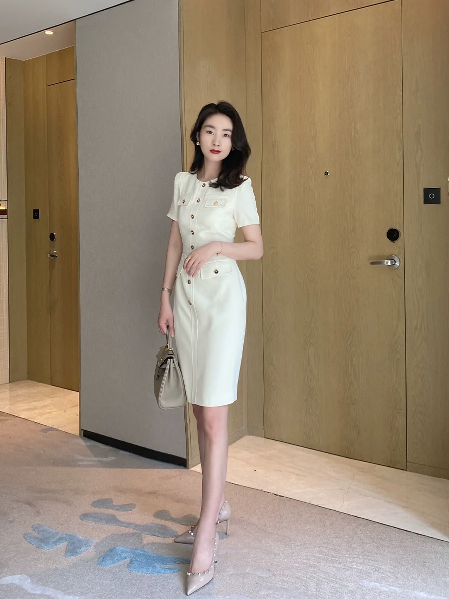 Summer White Fitted Short Sleeve Dress with Waist Belt - Image 2