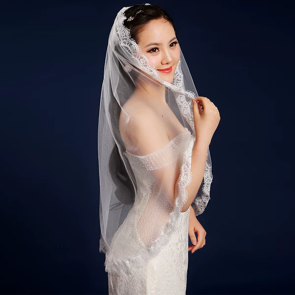 White Extra Long Bride's Veil - Image 2